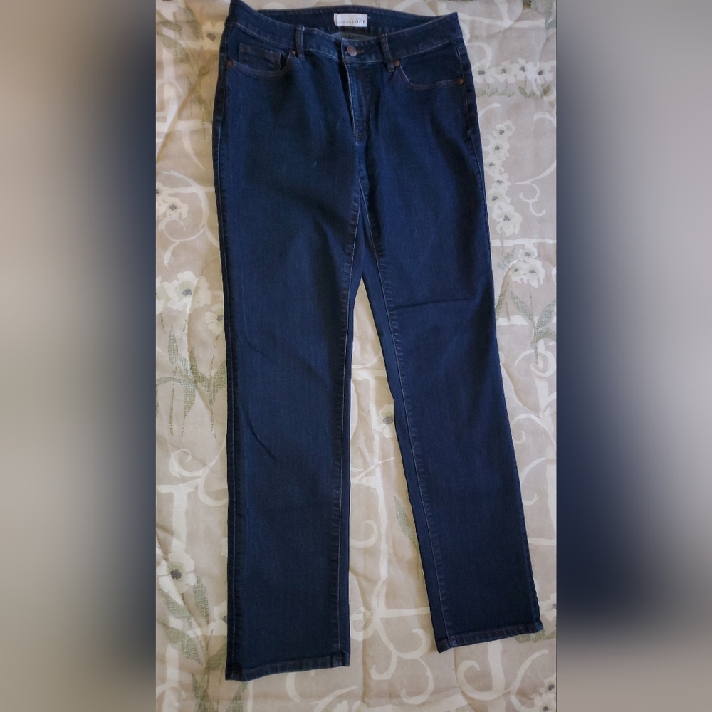 Ann Taylor "Curvy Straight" Blue Jeans, Size 28 / 6